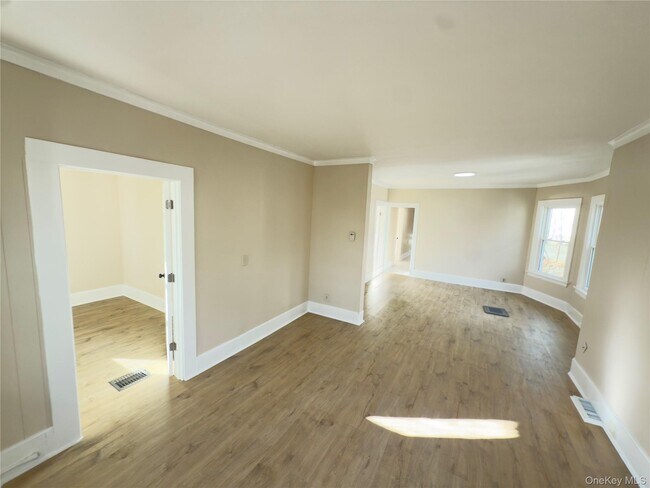 Building Photo - 89 S Cherry St