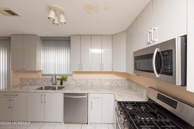 Building Photo - 26 Buford Ct