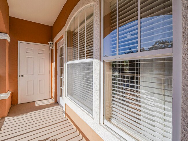 Building Photo - 5020 Fairways Cir