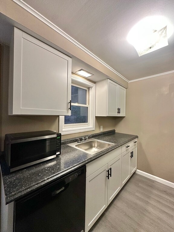 Building Photo - 65-67-67 Summer St