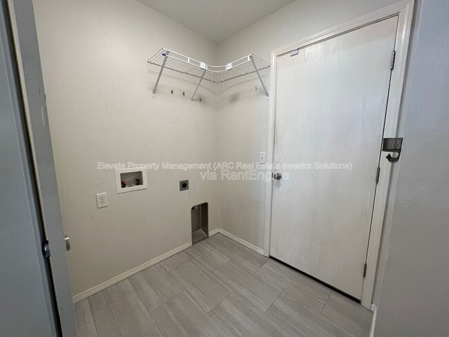 Building Photo - 2740 Red Fish Rd