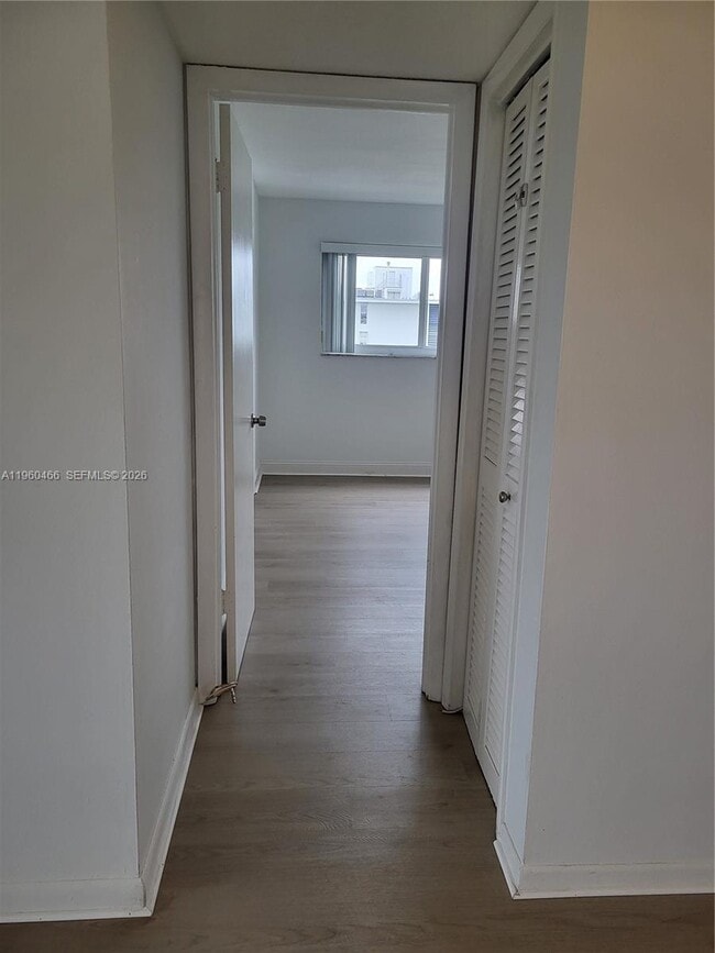 Building Photo - 1020 94th St