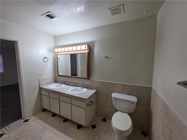 Building Photo - 1301 Madison Ave