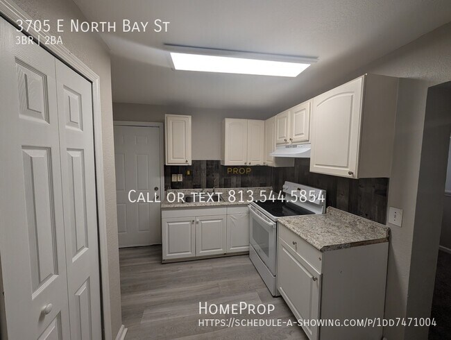 Building Photo - 3705 E North Bay St