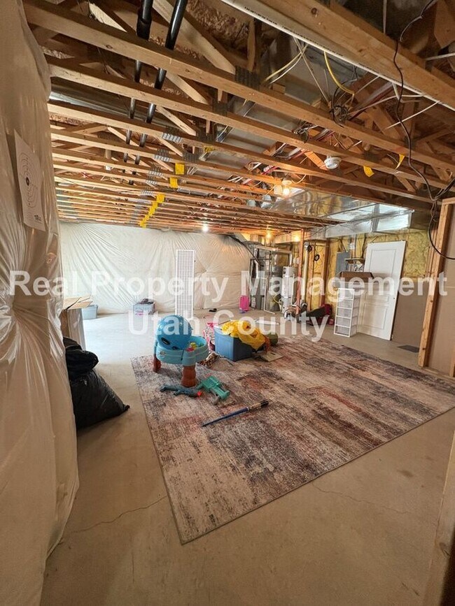 Building Photo - 3301 N 100 W