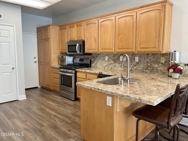 Building Photo - 4149 Flowerview Ct