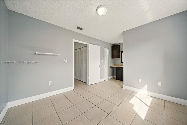 Building Photo - 14907 SW 80th St