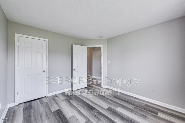 Building Photo - 1057 Torino Ct
