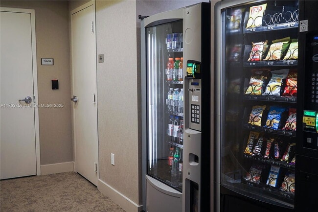 Building Photo - 488 NE 18th St