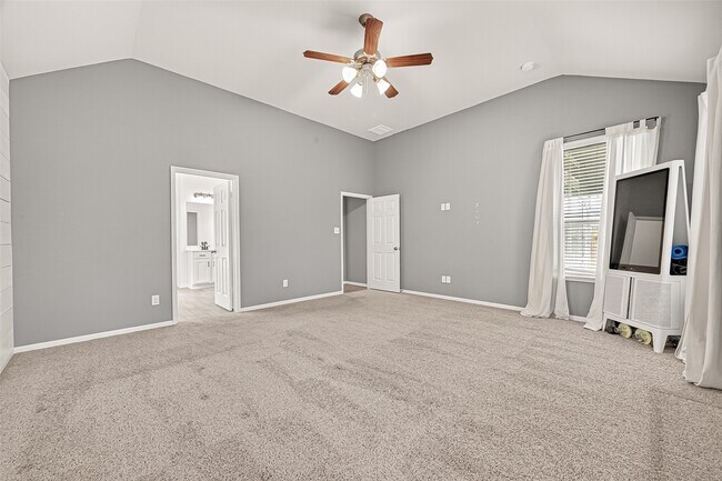 Building Photo - 18507 Sleeping Bear Wy