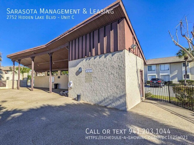 Building Photo - 2752 Hidden Lake Blvd