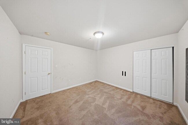 Building Photo - 7611 Temple Hill Rd
