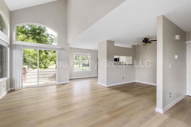 Building Photo - 9585 Deerhorn Court #34