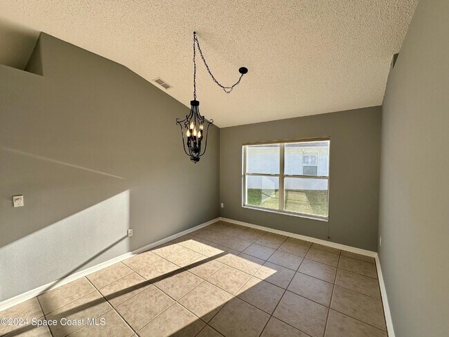 Building Photo - Charming Four Bedroom Home with a Beautiful Pond in the Back