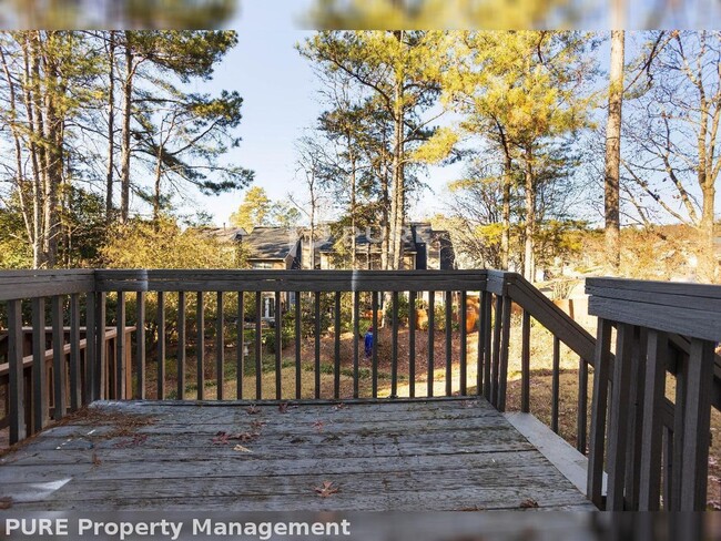 Building Photo - Price Drop Alert!   Rental Specials Available! Beautiful 3BR/2.5BA Townhome in Marietta is Availa...