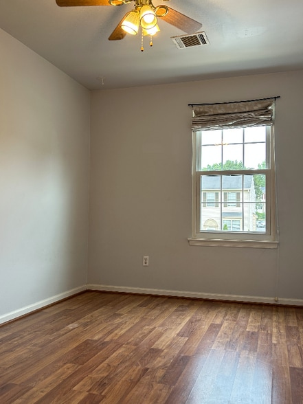 Building Photo - 3065 Antrim Cir