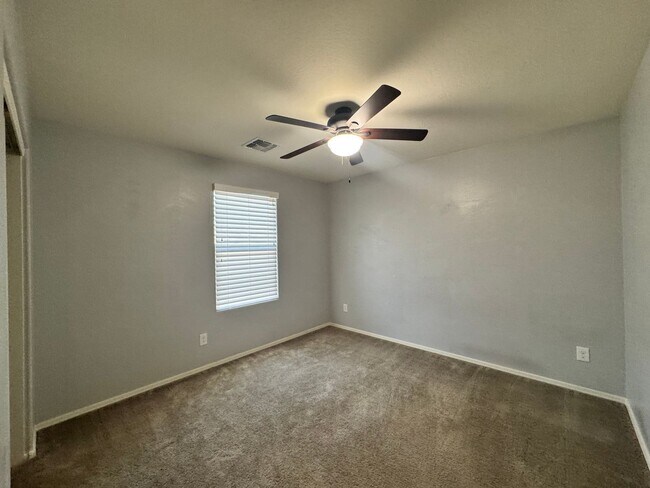 Building Photo - 4 BEDROOM HOME IN COLDWATER RANCH
