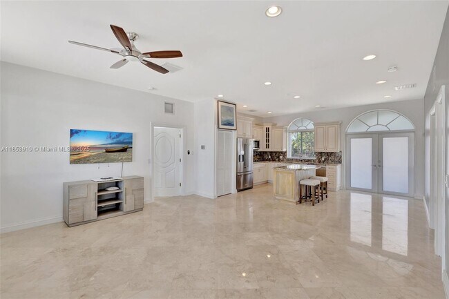 Building Photo - 4610 SW 178th Ave