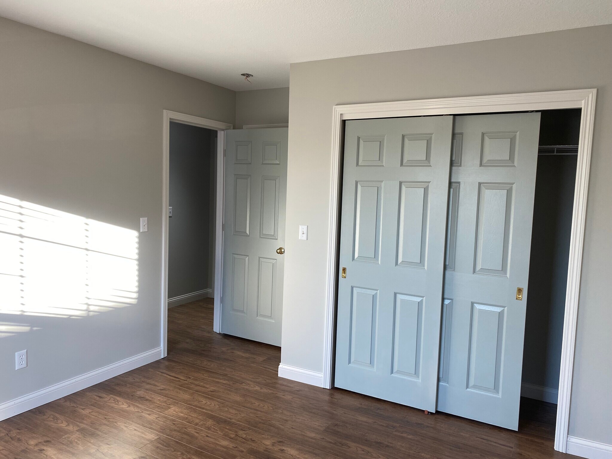 Building Photo - 2930 E Shetland Dr