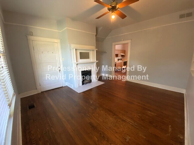 Building Photo - 288 N McLean Blvd