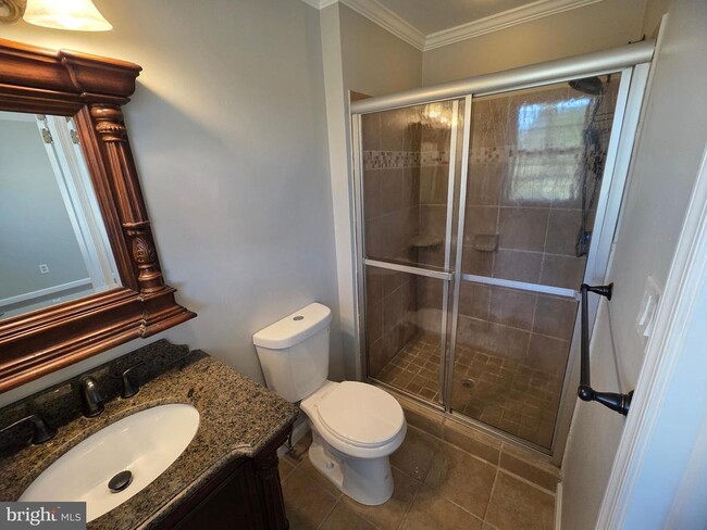Building Photo - 307 Meadow Ct