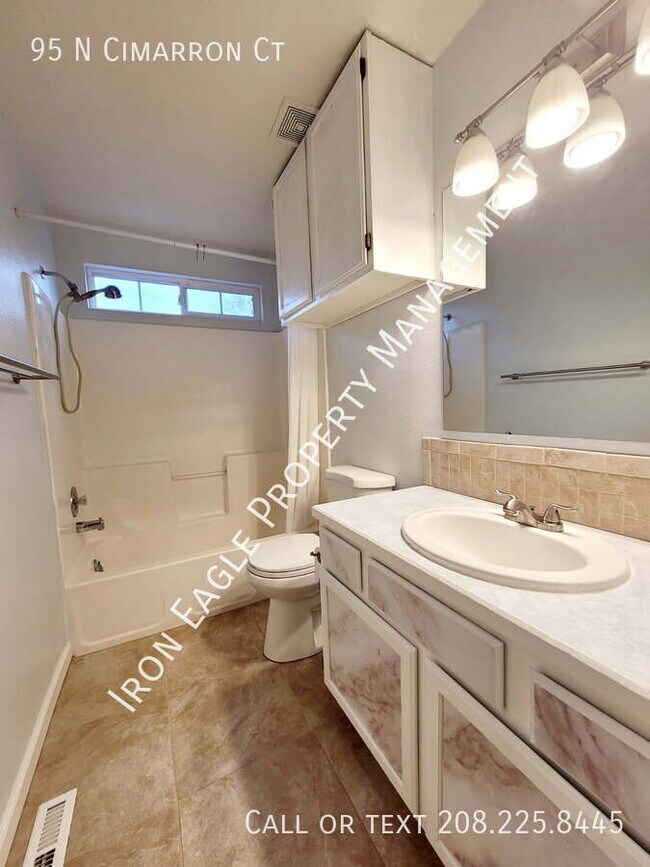 Building Photo - 95 N Cimarron Ct