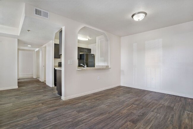 Building Photo - eGate Apartments