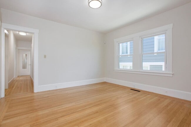 Building Photo - Two Bedroom Home w/ Parking, Private Yard, Laundry + More!