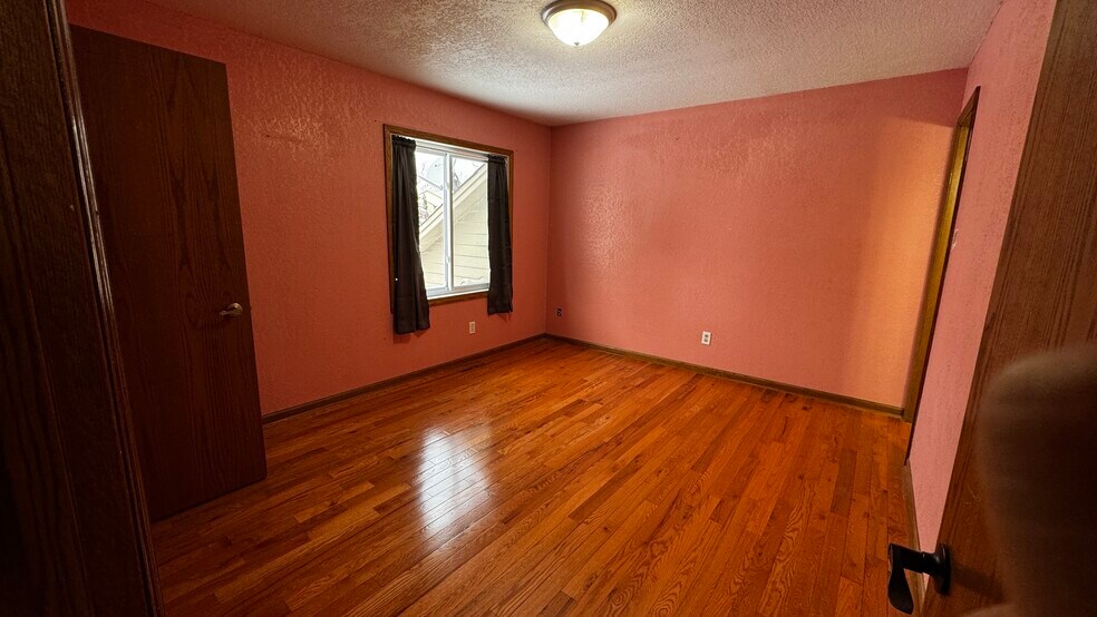 Building Photo - 8700 Loch Lomond Blvd