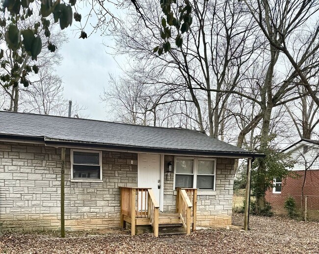 Building Photo - **NEW PRICE** All Utilities Included Plus Washer and Dryer!**