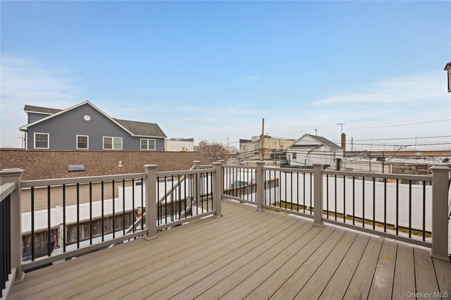 Building Photo - 96 Warwick Rd