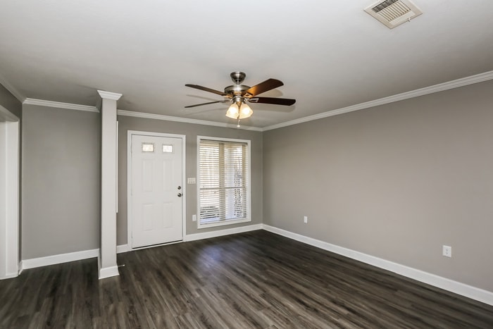 Building Photo - 224 Sylvan Dr