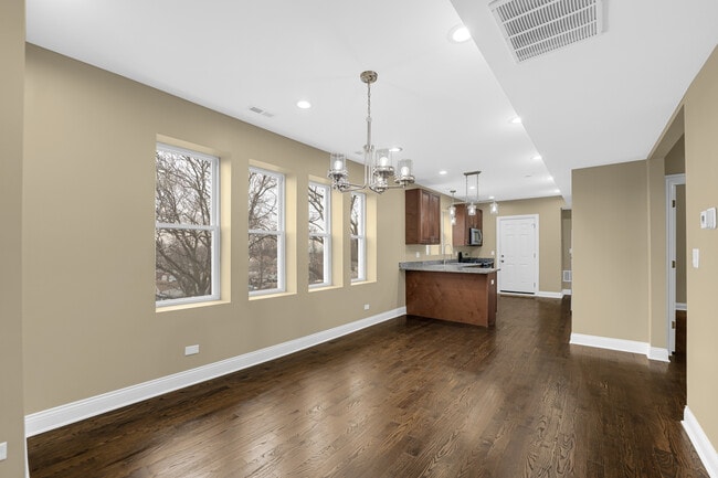 Building Photo - 7316 S Rockwell St