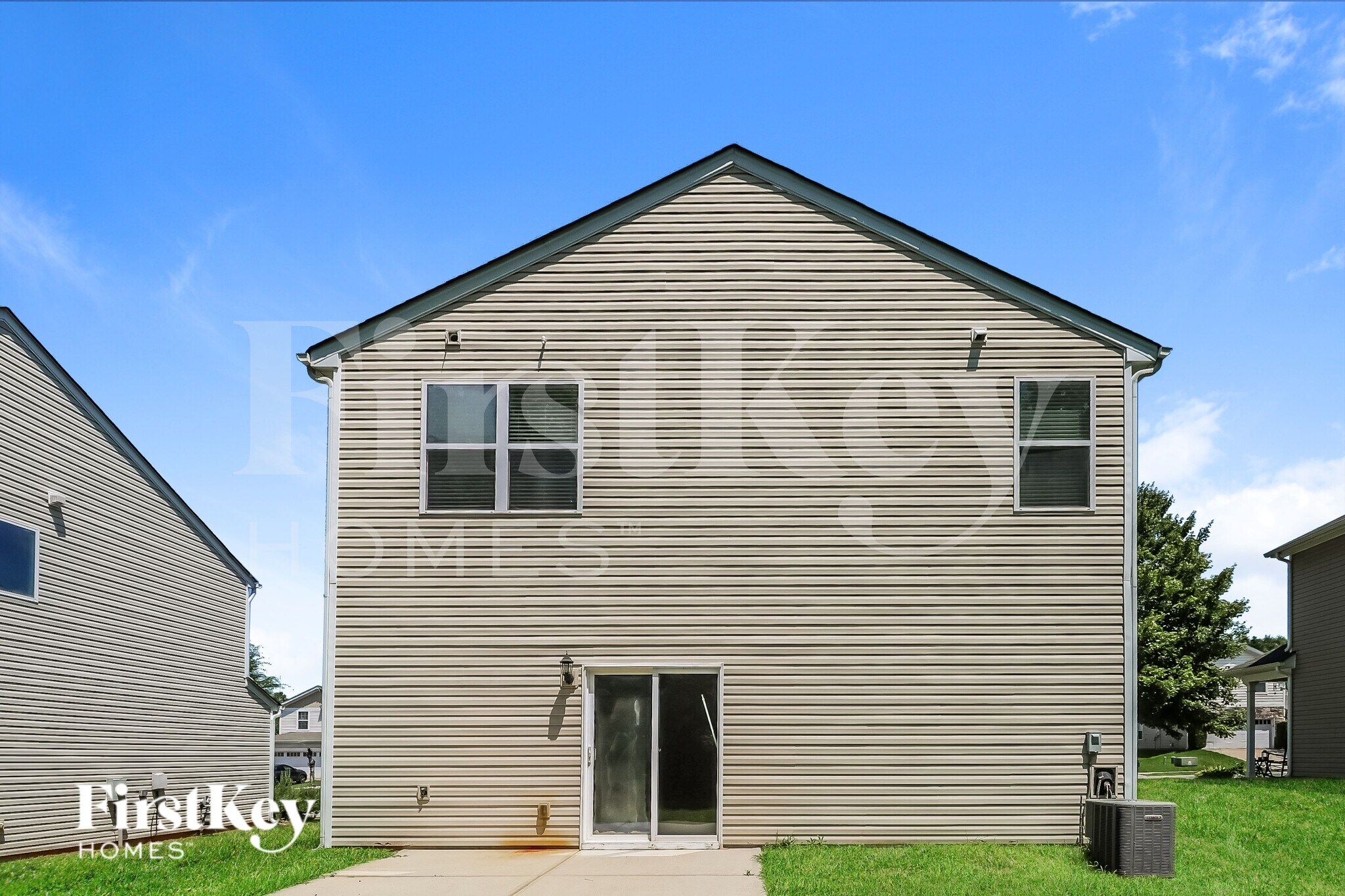 Building Photo - 10118 Green Grass Rd