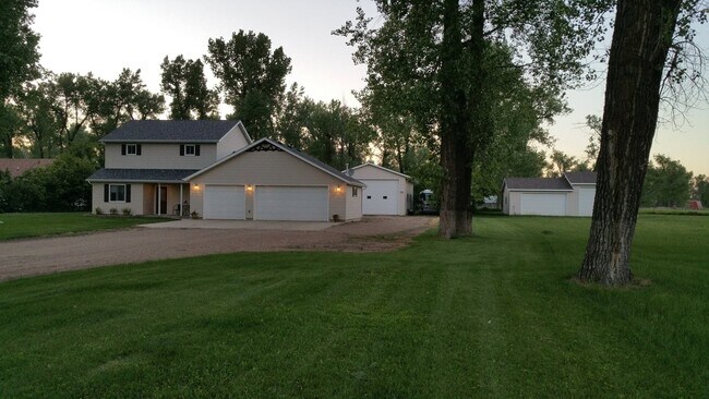 front of house - 6700 Kingswood Rd