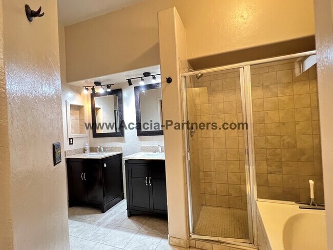 Building Photo - Great Property in Mesquite Creek II with M...