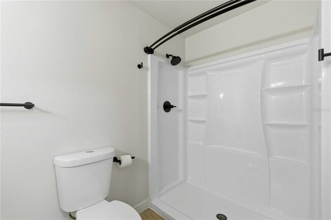 Building Photo - 712 NE 26th St