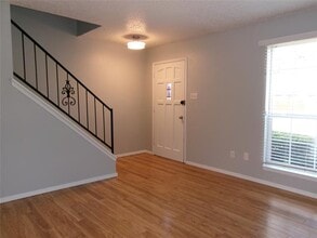 Building Photo - 92 E Mountain Creek Ct