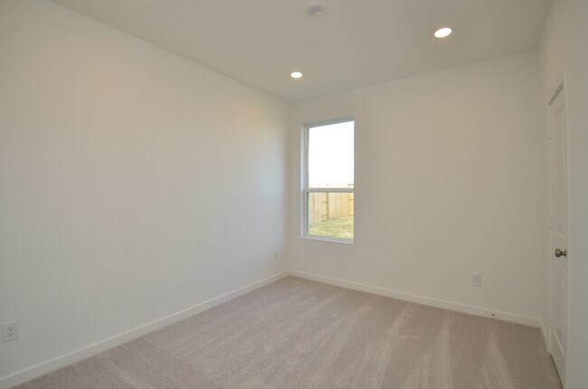 Building Photo - 29034 Bison Hvn Dr