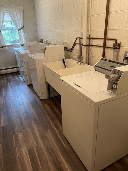 Laundry Room - 108 Windermere Ave