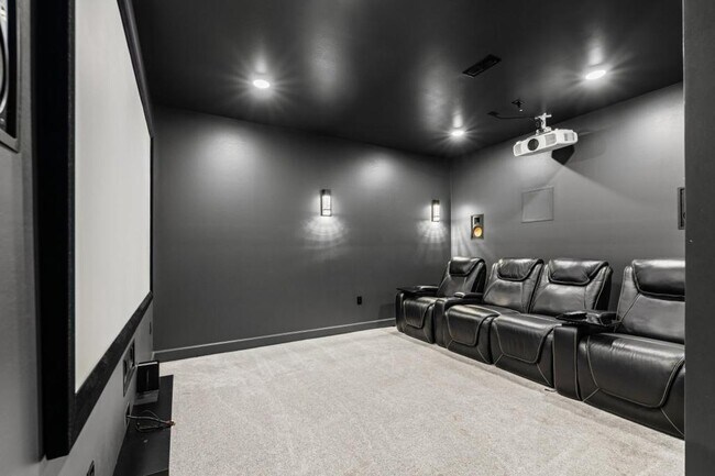 Building Photo - 5709 Bower Ln