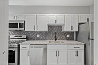 Building Photo - Stunning 3 bedroom home in Homestead avail...