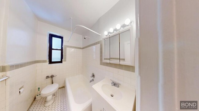 Building Photo - 0 bedroom in NEW YORK NY 10017