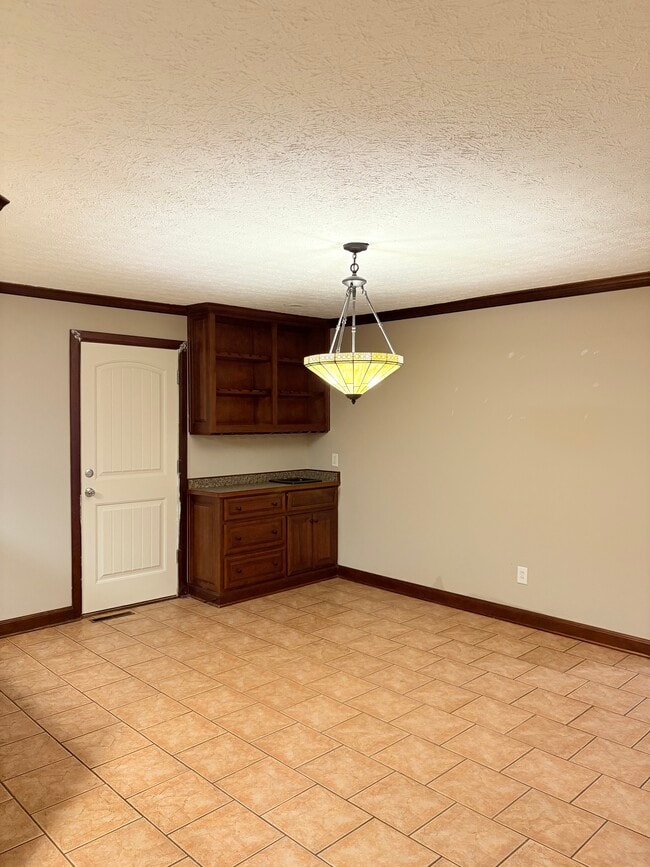 Building Photo - 2729 Utah Dr