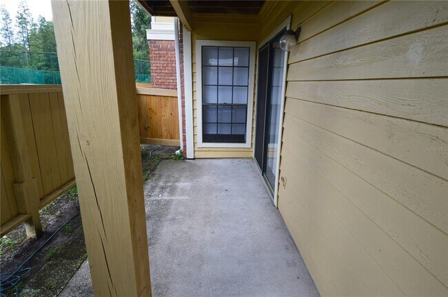 Building Photo - 8742 Mallard Reserve Dr
