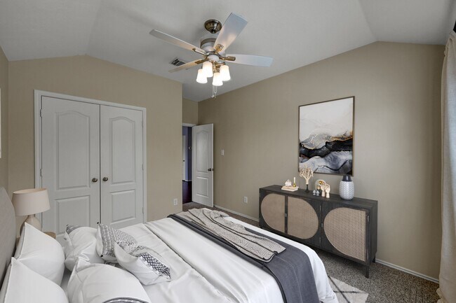 Building Photo - 30327 Deleon Fields Dr