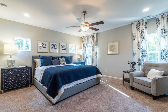 Building Photo - Foxland Crossing Gem: 3BR, 2.5BA, SS Appliances, 1-Car Garage!