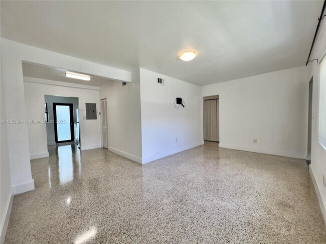 Building Photo - 877 80th St