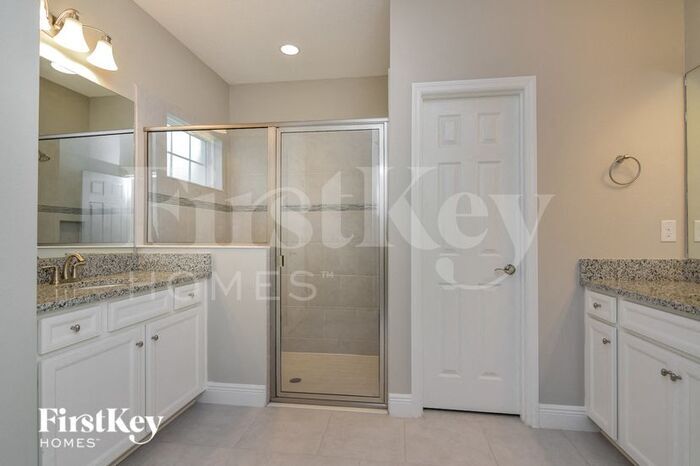 Building Photo - 6132 Colmar Pl
