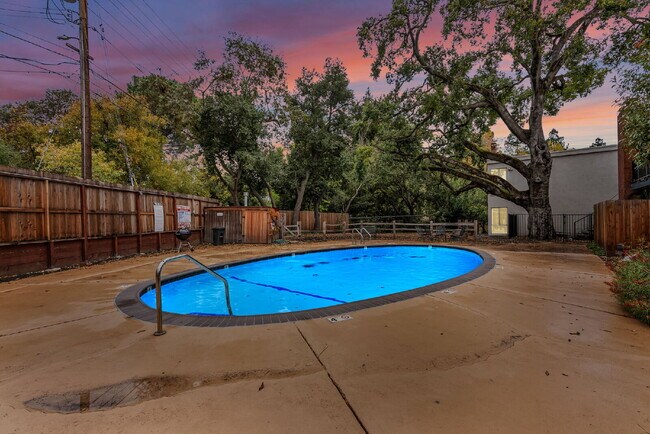 Primary Photo - "Charming 2-Bed Condo Oasis in Walnut Cree...